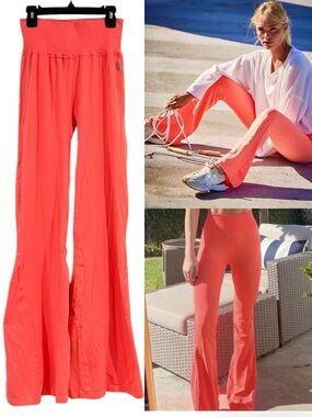 Free People Movement Good Karma Flare Leggings Coral High Rise Yoga Pants M / L